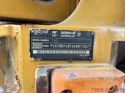 Caterpillar 740