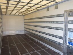 MERCEDES-BENZ 1827 L Actros Koffer 7,3m/LBW/Seitentür/AHK/Klim