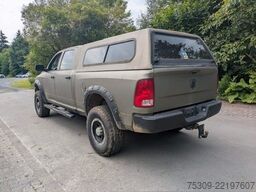 DODGE RAM 2500-Grün foliert-original Weiß - unfallfrei