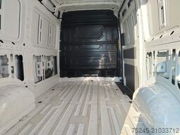 VOLKSWAGEN CRAFTER 30 2.0 TDI 140 PMTA