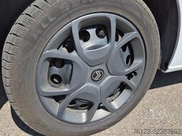CITROEN 2 x SpaceTourer Spacetourer Plus M 9 Sitzer