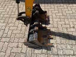 JCB 15C-1 / 982 H /  3 x Löffel / Kabine