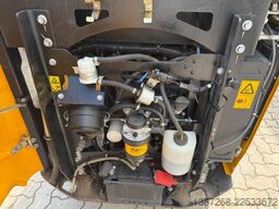 JCB 15C-1 / 982 H /  3 x Löffel / Kabine