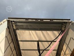 FLIEGL SDS 390 Mega Pritsche und Schiebeplane