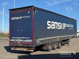 Schmitz Cargobull Curtainsider Mega