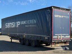 Schmitz Cargobull Curtainsider Mega