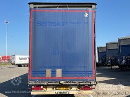 Schmitz Cargobull Curtainsider Mega