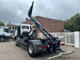 MAN 18.430 Knickhaken-Kranleitung-40 Fuß Container