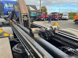 MAN TG-S 35.360 8x2 BL Abrollkipper Meiller 30 to, F