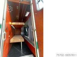 DAF LF 55250 Niehoffaufbau 6 Pferde