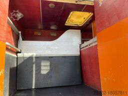 DAF LF 55250 Niehoffaufbau 6 Pferde