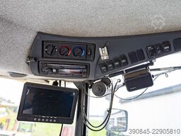 New Holland Fr 9050