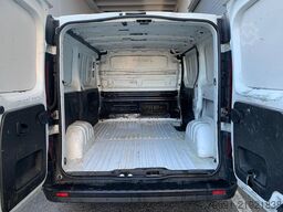 Renault Trafic Van L1 H1   SINISTRATO