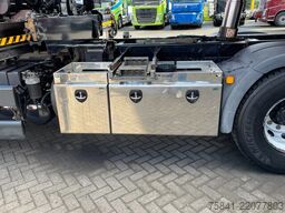 MAN TGS 26.400 TGS 26.400 6x2-4 BL KIPPER HIAB 302 ...