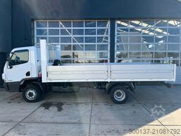 Mercedes-Benz Accelo 915 4x2 Flatbed with dropsides
