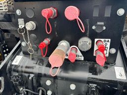 JCB Hydradig Pro / Skid-Steer-Aufnahme / 375h / 2024