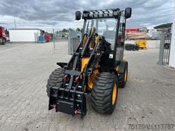 JCB 403 Plus / Neufahrzeug / 2025 / Gabel / Schaufel