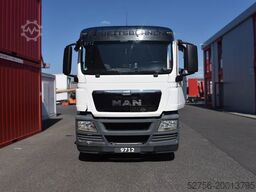 MAN TGS 3-Achs Transporter-26t-vorne rechts beschädigt
