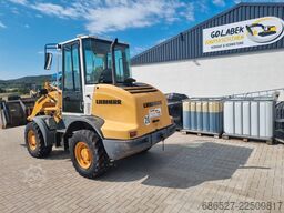 LIEBHERR L506