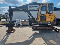 VOLVO EC35