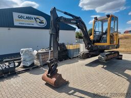 VOLVO EC35