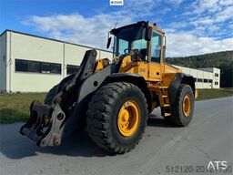 Volvo L110E Wheel Loader w/ Bucket