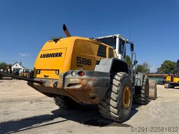 Liebherr L586