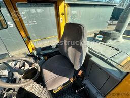 VOLVO L 110E Radlader aufel