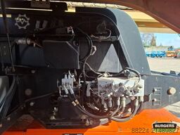 JLG 660SJ