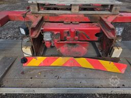 MERCEDES-BENZ 1524 BDF mit Klima, Ladebordwand, 2 x Bett