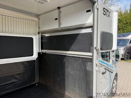 RENAULT Master STX 3 Sitzer  Haras / Hengste
