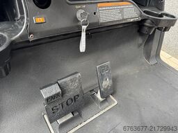 CLUBCAR PRESEDENT 2 zitter Golfkar Golfcart 2006 Met Lader