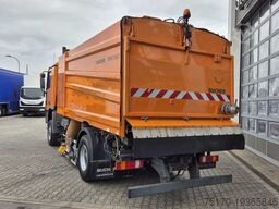 MERCEDES-BENZ Actros 2032 A 4x4 Bucher STKF 9500 Airport 30x