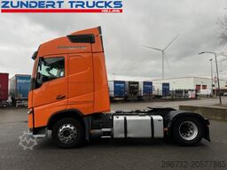 Volvo FH 420 GLOBETROTTER, 2 TANKS , LOW KM