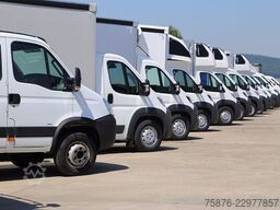 MERCEDES-BENZ Atego 5 PKW oder 4 Transporter Fahrgestelle