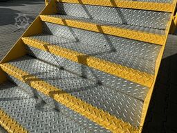 Lagertreppe Stahltreppe Geschosshöhe: ca. 1.9450 mm