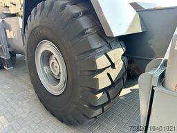 Terex RT130 ROUGH TERRAIN CRANE + JIB