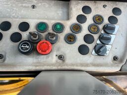 LIEBHERR A 900 C ZW Litronic / 18.866h / 2008