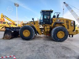 CAT 980 (Abu Dhabi)