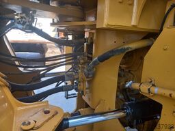 CAT 980 (Abu Dhabi)