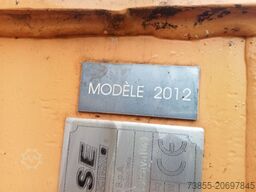 Case WX95 with 4 excavator buckets and forks