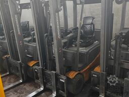 Jungheinrich EFG320 no battery ( 3 st paket )