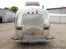 Airstream Land Yacht Overlander Catering + Foodtrailer