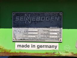 Sennebogen 850R with hydraulic rotating grapple