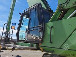 Sennebogen 850R with hydraulic rotating grapple