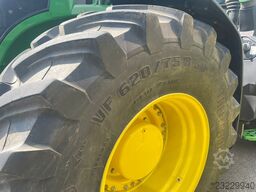 John Deere 7R310