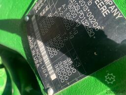 John Deere 7R310