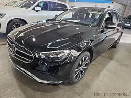 MERCEDES-BENZ E 300 de 4Matic T-Modell Burmester Pano Head-UP