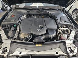 MERCEDES-BENZ E 300 de 4Matic T-Modell Burmester Pano Head-UP