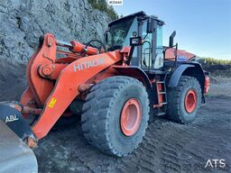 Hitachi ZW310 Wheel Loader with/Bucket. 3400 Hours!